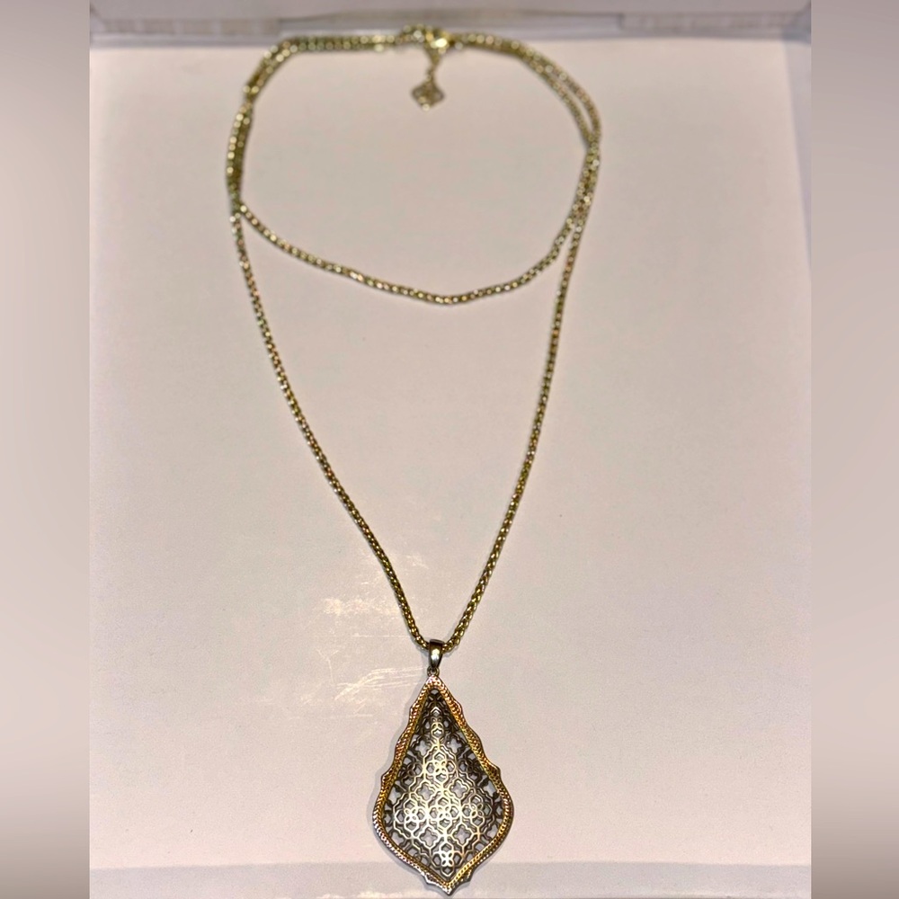 🩵💛Kendra Scott Aiden Necklace- Gold & Silver Pendant💛🩵